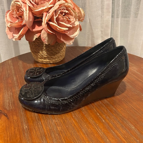 Tory Burch Chelsea Patent Leather Wedges - Picture 4 of 5
